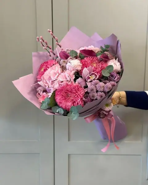 Gerberalı Pembe Şakayıklar